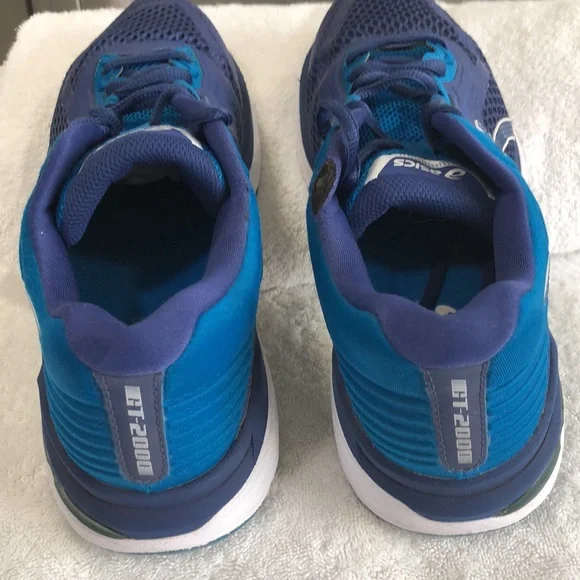 Asics GT-2000 Blue Athletic Footwear - Picture 2 of 8